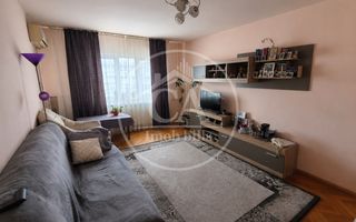 Apartament cu 3 camere de vânzare în zona Rogerius, Oradea - Poză 1