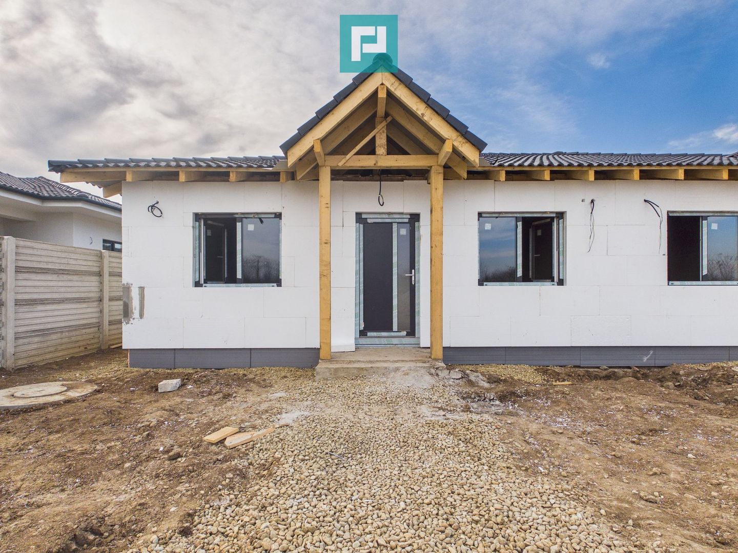 Duplex 3 Dormitoare - Nojorid – La Alb sau Finisat - Poză 3