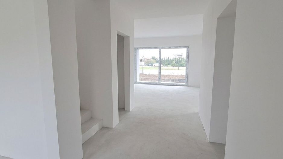 Duplex cu 5 camere si teren de 372mp - Poză 5
