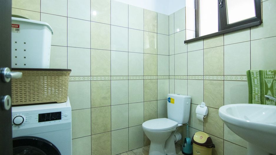 Casă / Vilă, 5 camere, teren 690 Mp., Prelungirea Ghencea - Maracineni - Poză 41