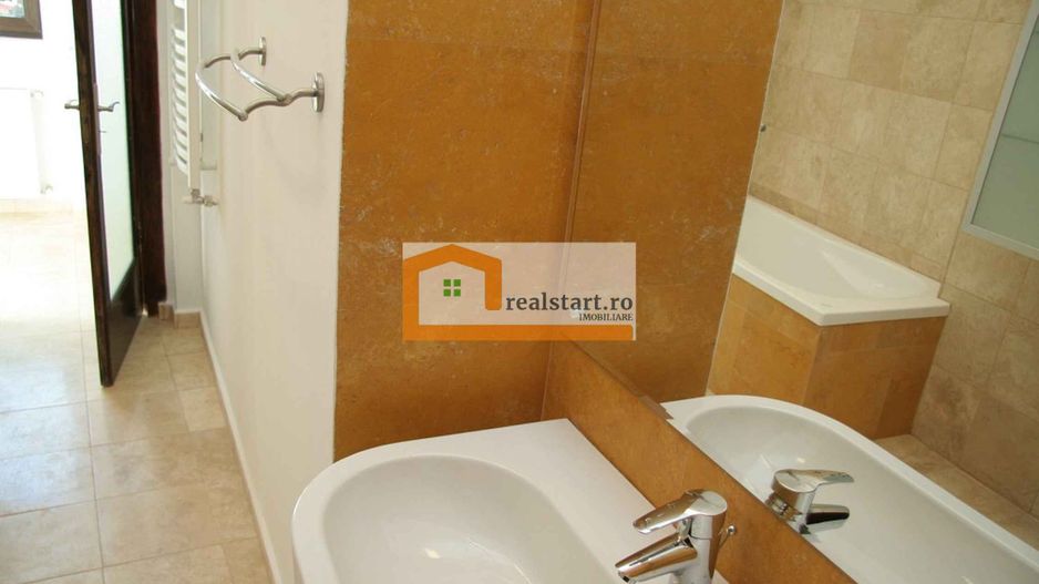 Polona - Pta Romana, Exclusivist, Metrou Romana la 600m distanta, boxa - Poză 33