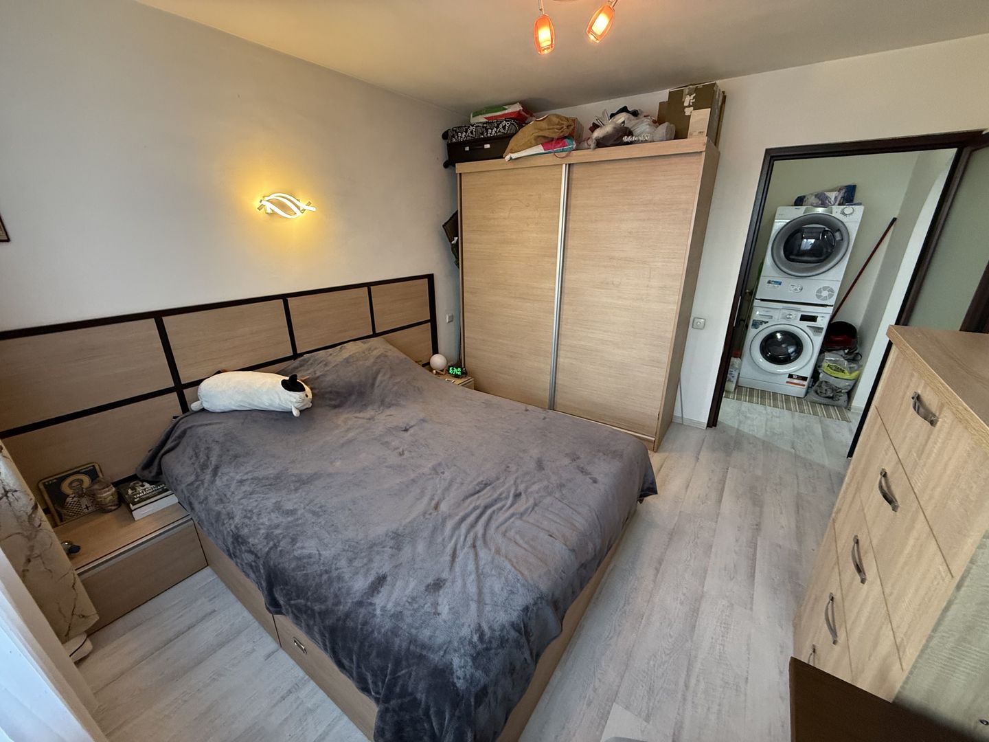 Apartament 3 cam modern complet renovat - mobilat Campina- central - Poză 7