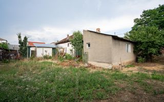 Casa singur in curte  cu dublu front stradal cu garaj in Iosia - Poză 13