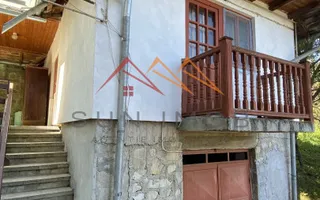 Vila de vanzare, teren 3100 mp, 7 camere, 6 grupuri sanitare, 3 CT, an 1997 - Poză 54