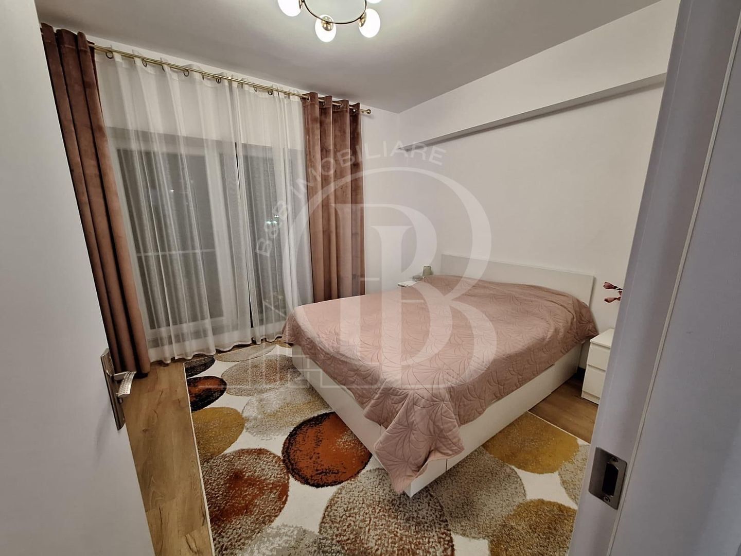 Apartament 3 camere decomandat-2 Bai-Titan-Pallady-Mobilat - Poză 13