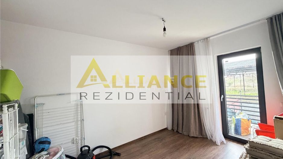 Casa mobilata  utilata  4 camere  2 bai - Poză 11
