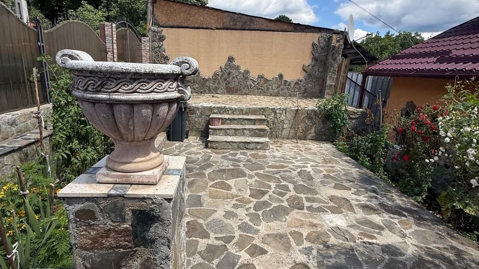 Vila S+P+1,+ garaj inchis + terasa si teren intravilan 6300 mp - Poză 39