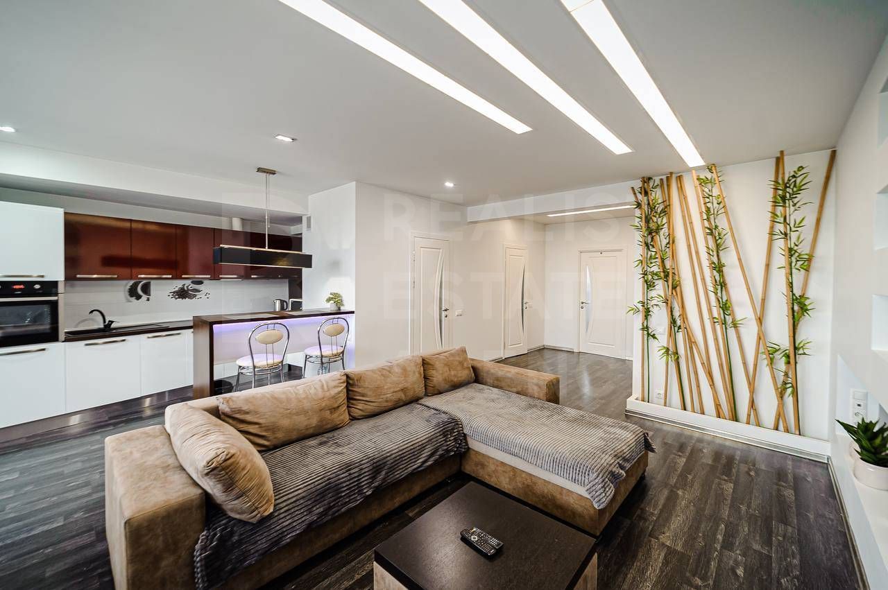 Chirie, apartament, 3 camere, str. Lev Tolstoi, Centru - Poză 1