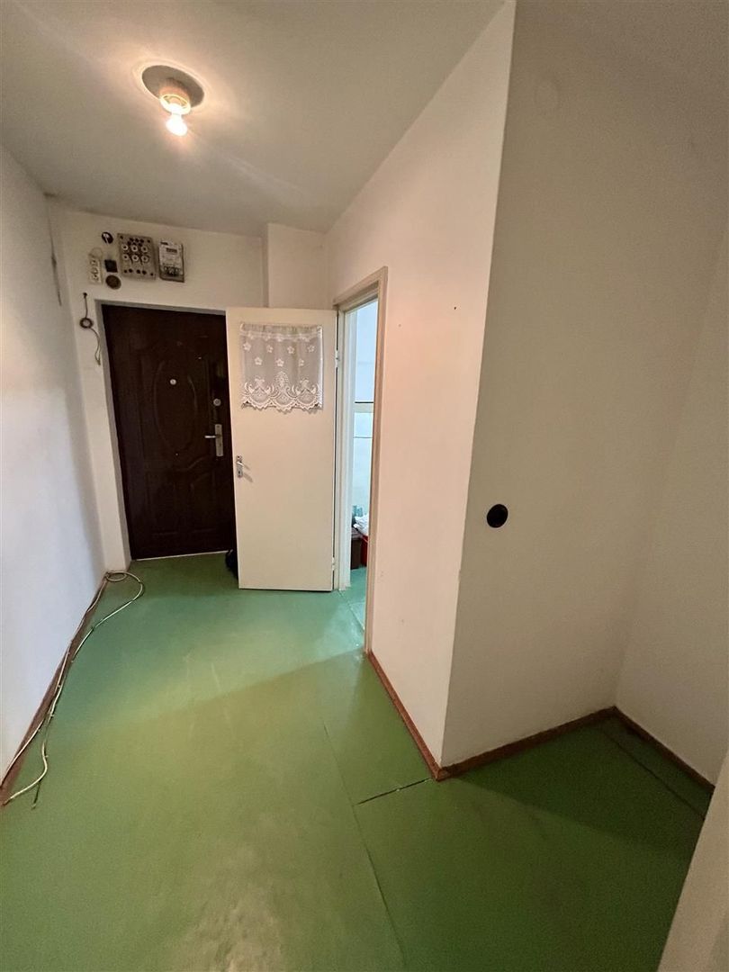 Apartament cu 2 camere semidecomandat zona Rogerius - Poză 3