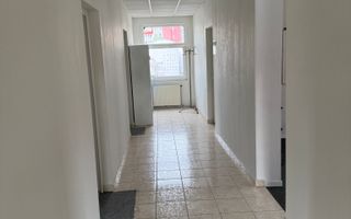 Închiriere clădire în centrul orașului Satu Mare, 632 mp - Poză 5