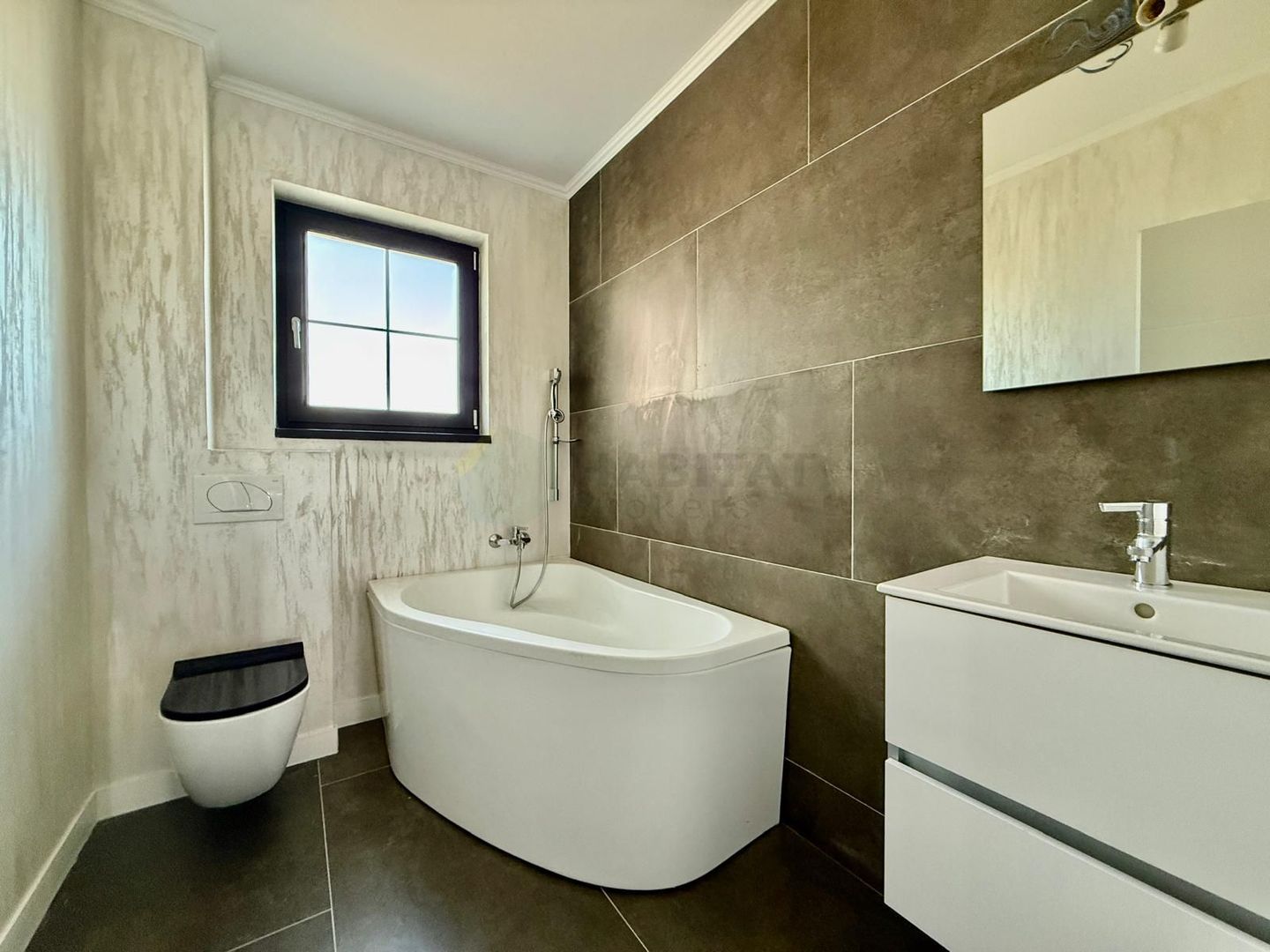 Vila urbana finalizata - te poti muta imediat. Comision 0 - Poză 5