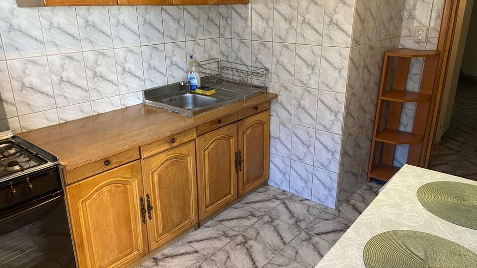 Închiriere apartament 3 camere, decomandat, zona Traian-Unirii - Poză 2