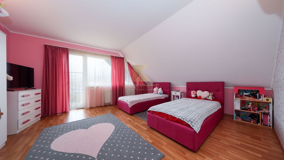 Reședință exclusivistă cu potențial investițional în centrul Cristian - Poză 6