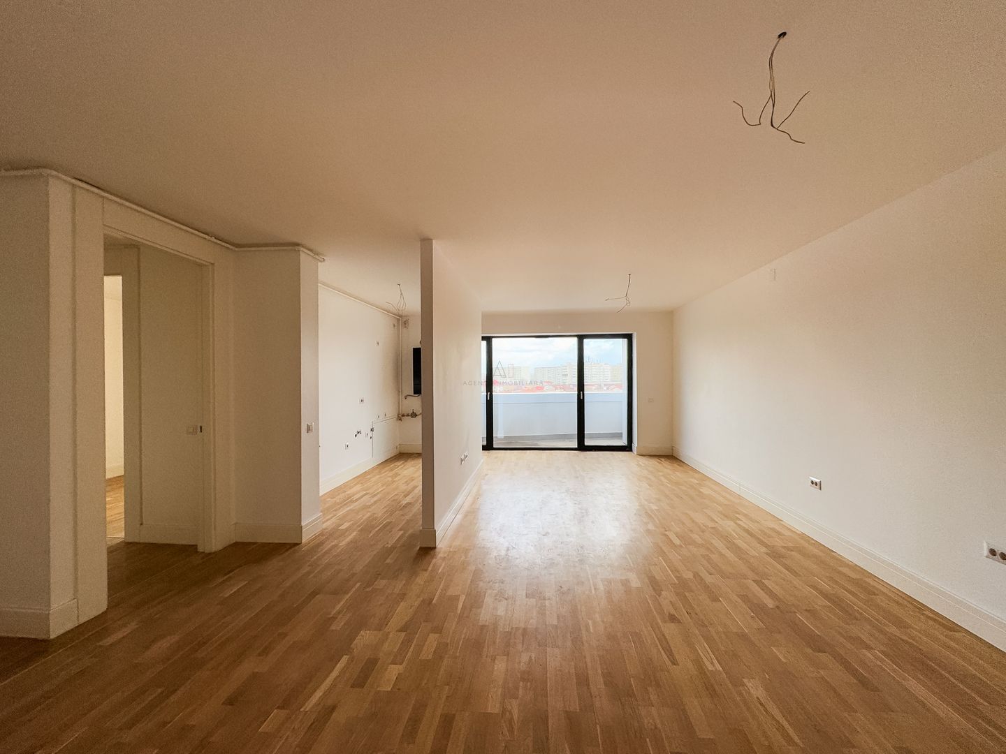 3 Camere 102 The Address | Parcare Subterana | Vedere Spate - Poză 1