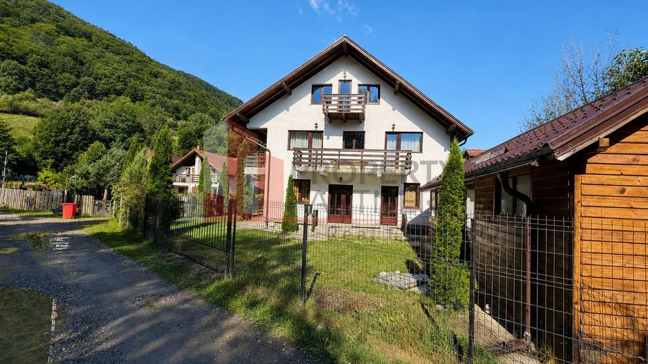 Proprietate spațioasă în Predeluț – la doar 800 m de centrul stațiunii Bran - Poză 1