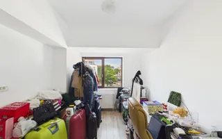Apartament cu 3 camere de vanzare, centrala proprie - Mihai Bravu - Poză 19