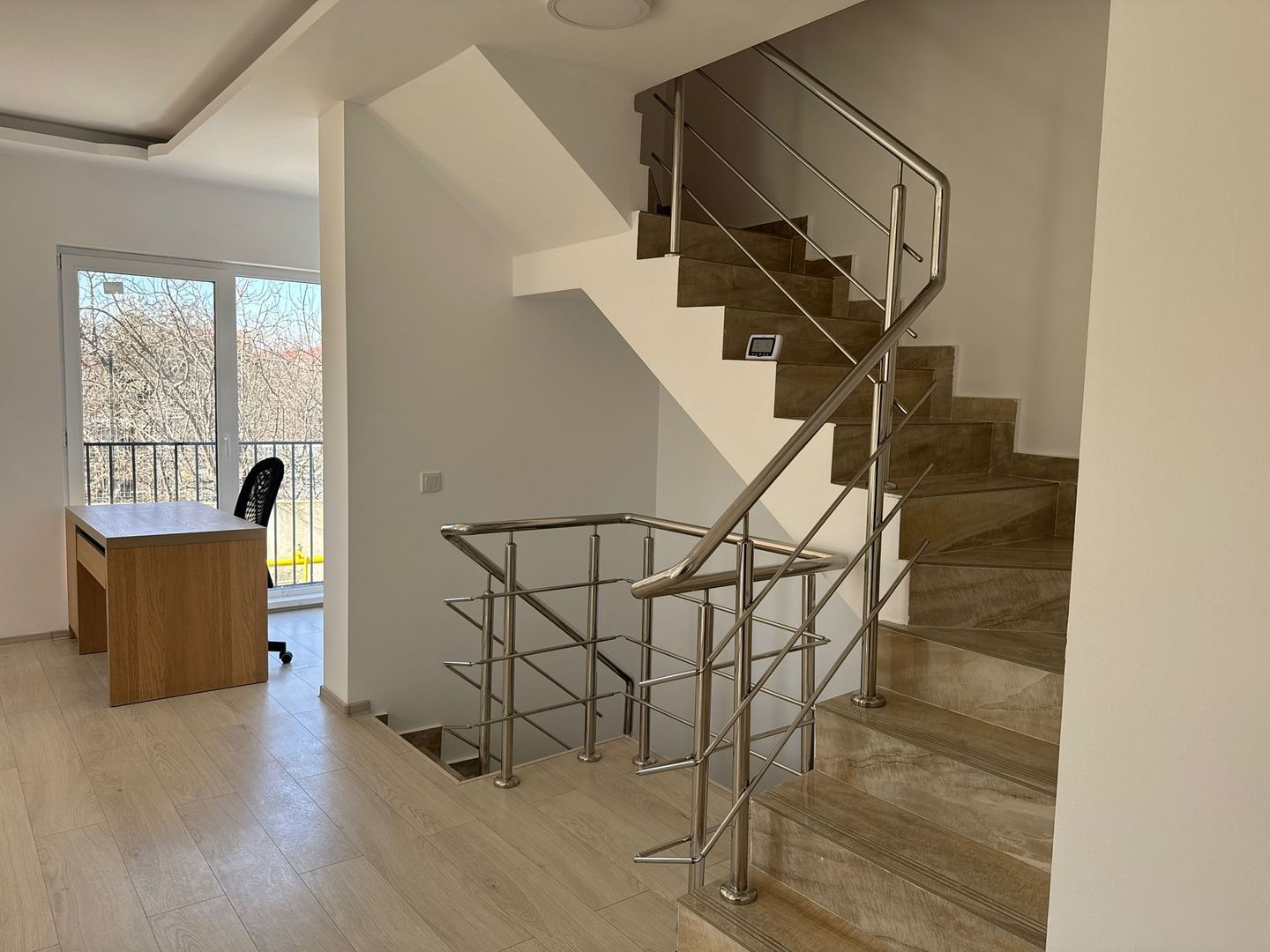 Casă tip Duplex 5 camere | 3 băi | 2 terase | 2 locuri de parcare - Poză 9