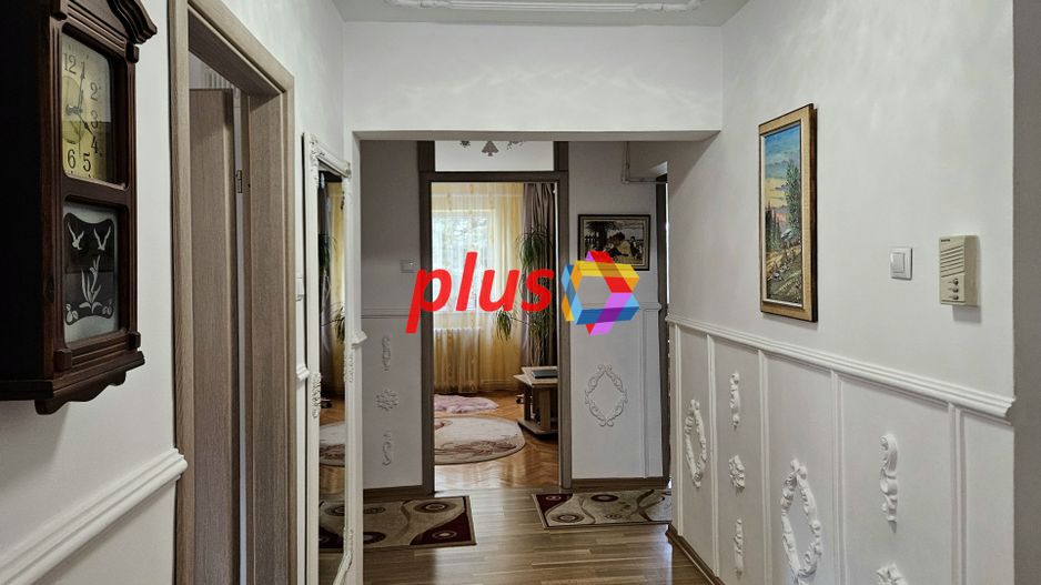Apartament cu patru camere, zona Calea Bucuresti - Judetean 100 MP - Poză 4