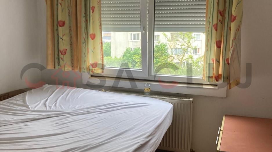 Vand apartament 3 camere, semidecomandat, Manastur, Str. Parang, 120000 Euro - Poză 4