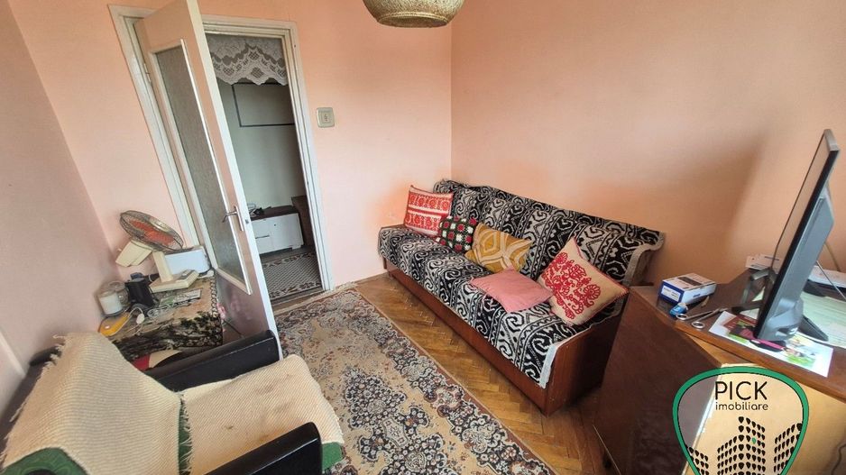 P 1231 - Apartament cu 3 camere în Târgu Mureș, Dâmbu Pietros, hol pătrat - Poză 6