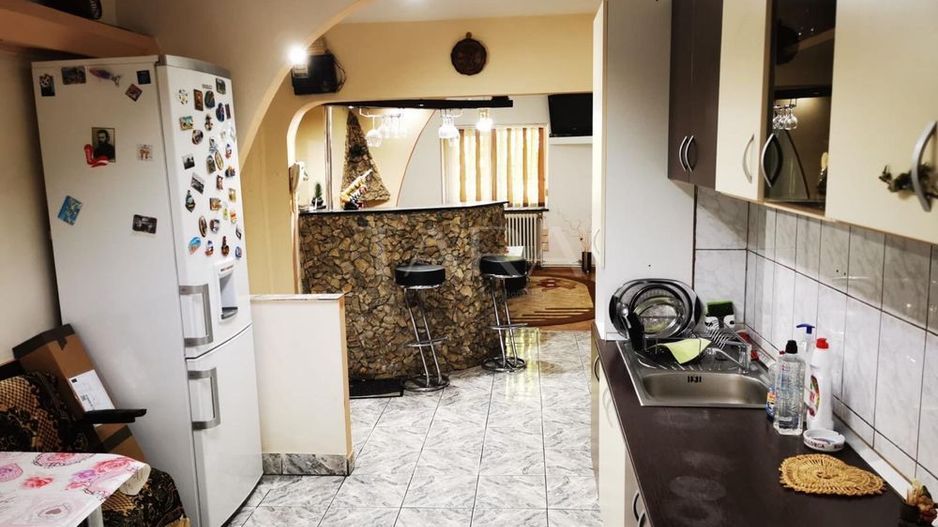 Apartament cu 3 Camere, Zona Spitalul de Recuperare - Poză 3