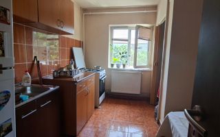 Apartament decomandat 3 camere - zona Torontalului - Poză 7