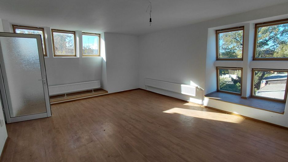 De vânzare – Casă D+P+2E+M în zona ultracentrală ideala pentru afacerea ta! - Poză 6