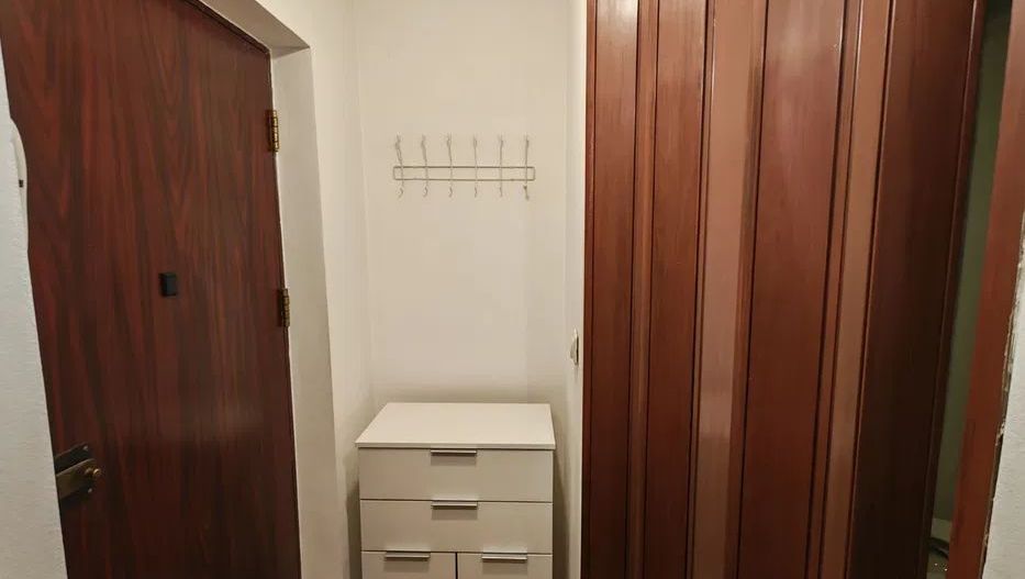 Garsonieră Cochetă – lângă parc, 7 min Metrou Parc Drumul Taberei - Poză 5