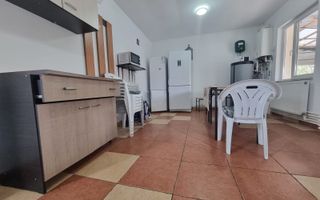 Pensiune de vânzare în Mamaia Sat, pe partea cu Hanul cu Pește - Poză 7