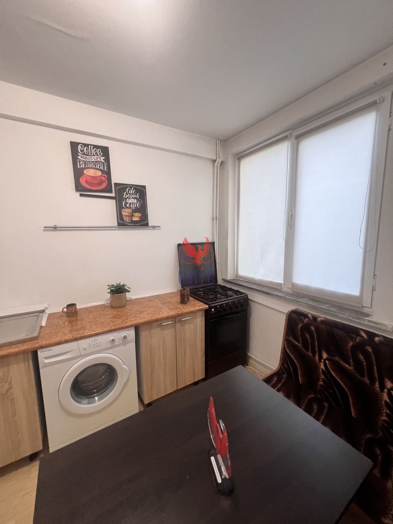 Decomandat, stradal, Calea Bucuresti etaj 1 - Poză 81