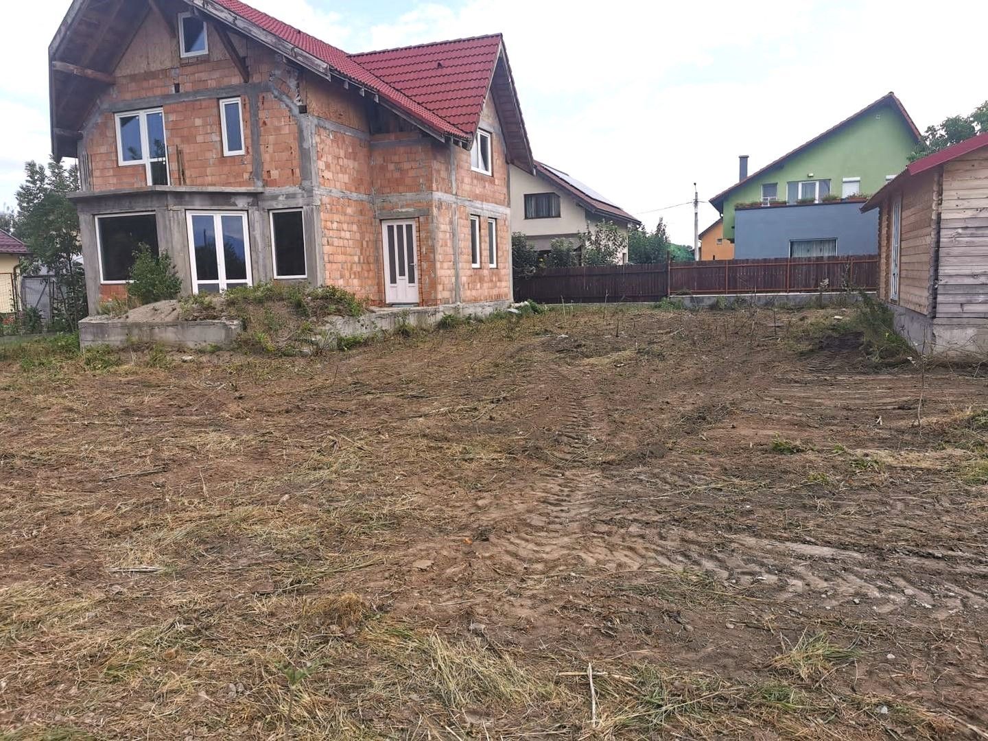 Casă la roșu de vânzare în Hărman, Cartierul Tineretului - Poză 3