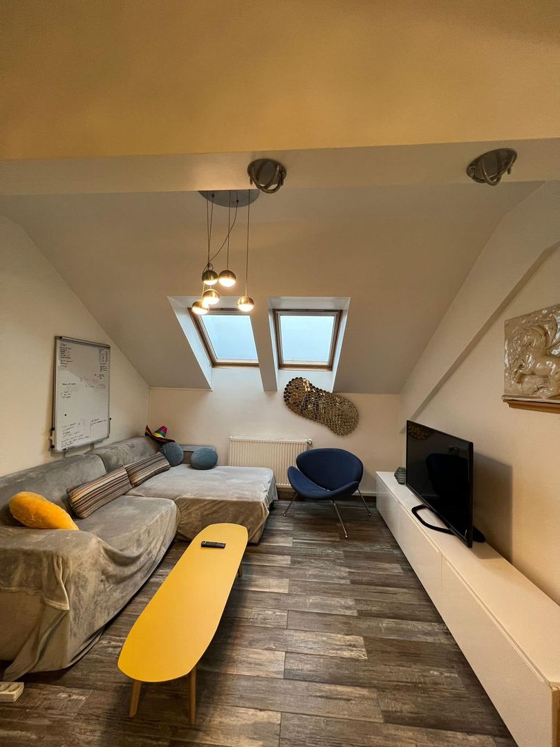 Apartament cu 3 camere - Poză 2