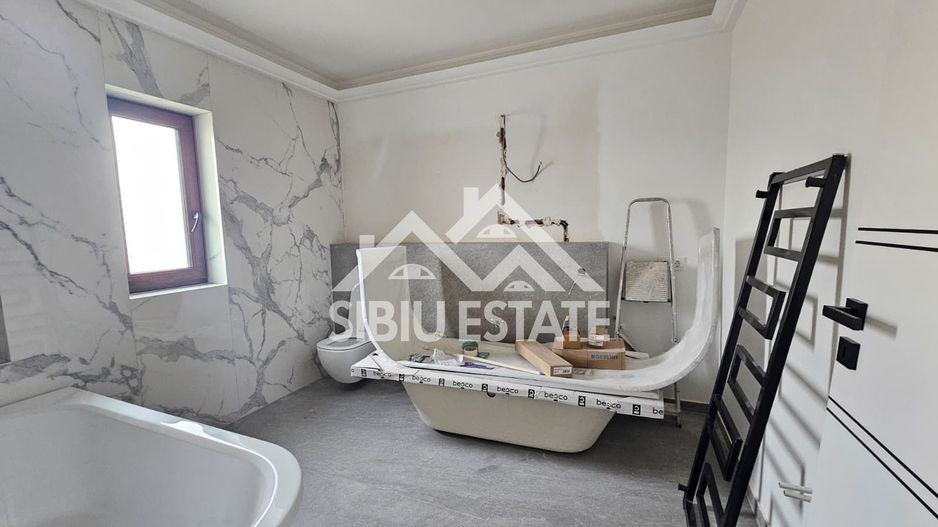 Casa noua amenajata, gata de mutare - Poză 10