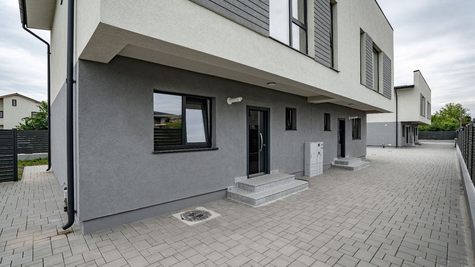 Ultima!!  Vila Otopeni 4 camere TOATE utilitatile - Poză 2