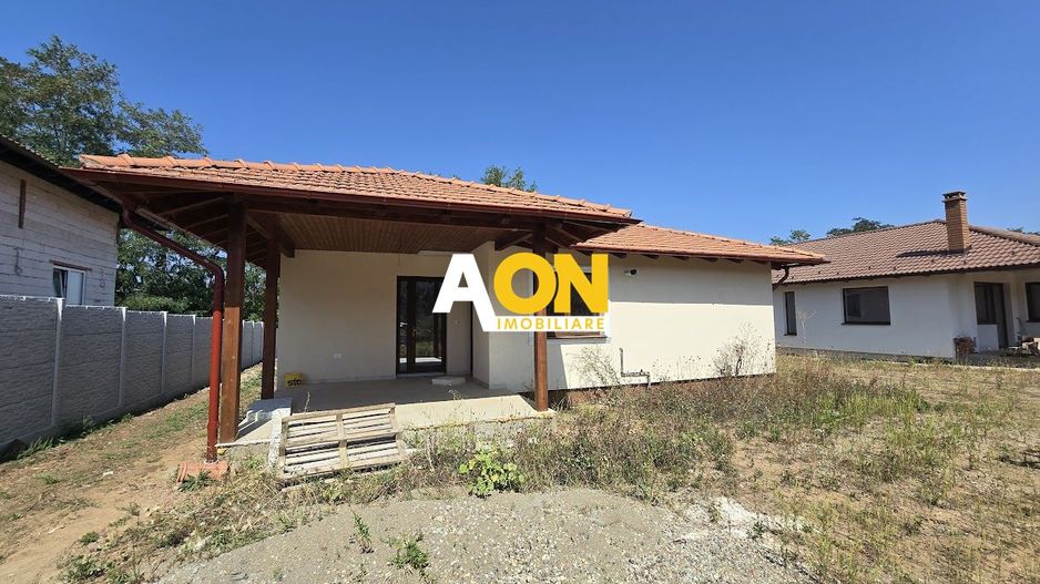 Casa Individuala 4 Camere, 2 Bai, 700mp Teren, Zona Ciugud - Poză 1