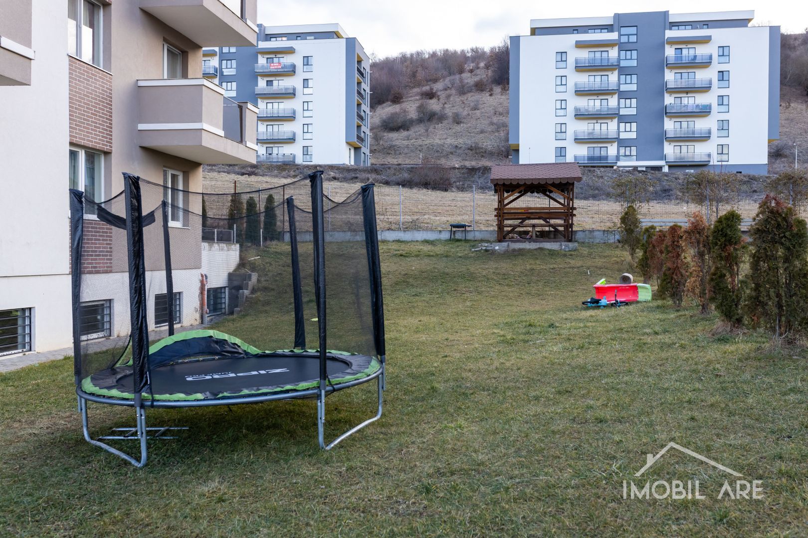 Apartament 3 camere la parter înalt cu parcare subterană - Poză 14