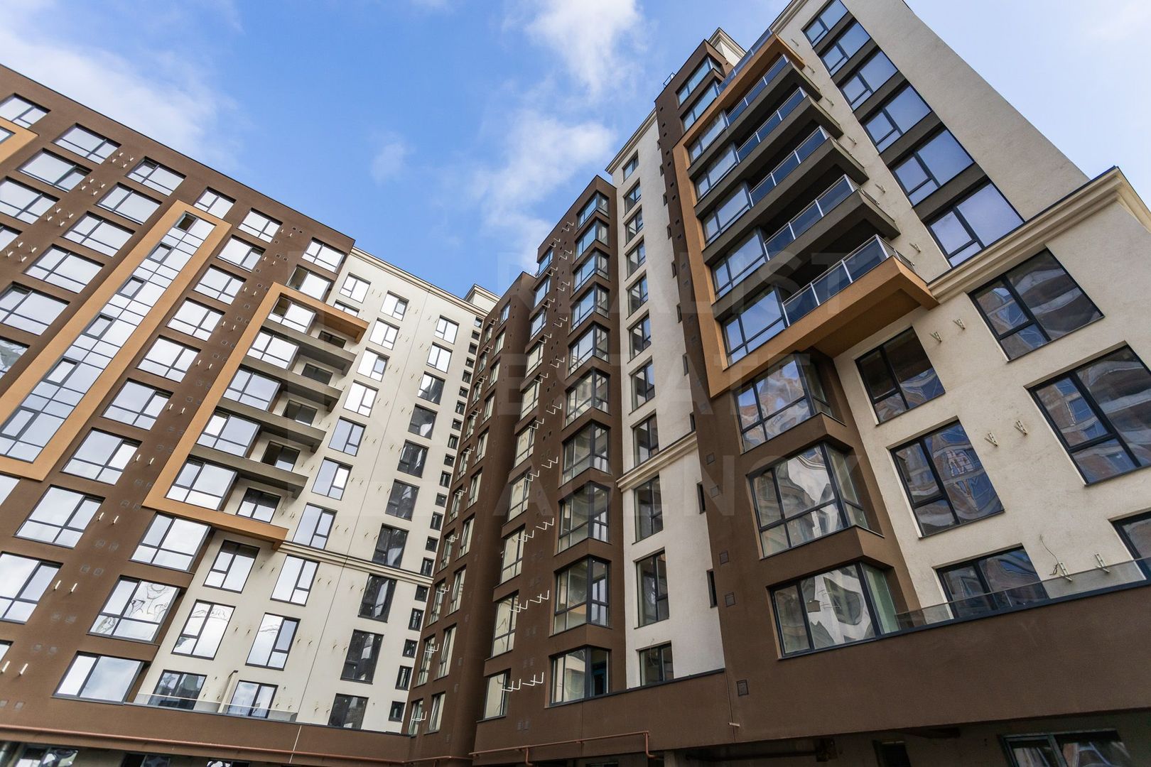 Vânzare, apartament, 4 camere, str. Tudor Vladimirescu, Râșcani - Poză 1