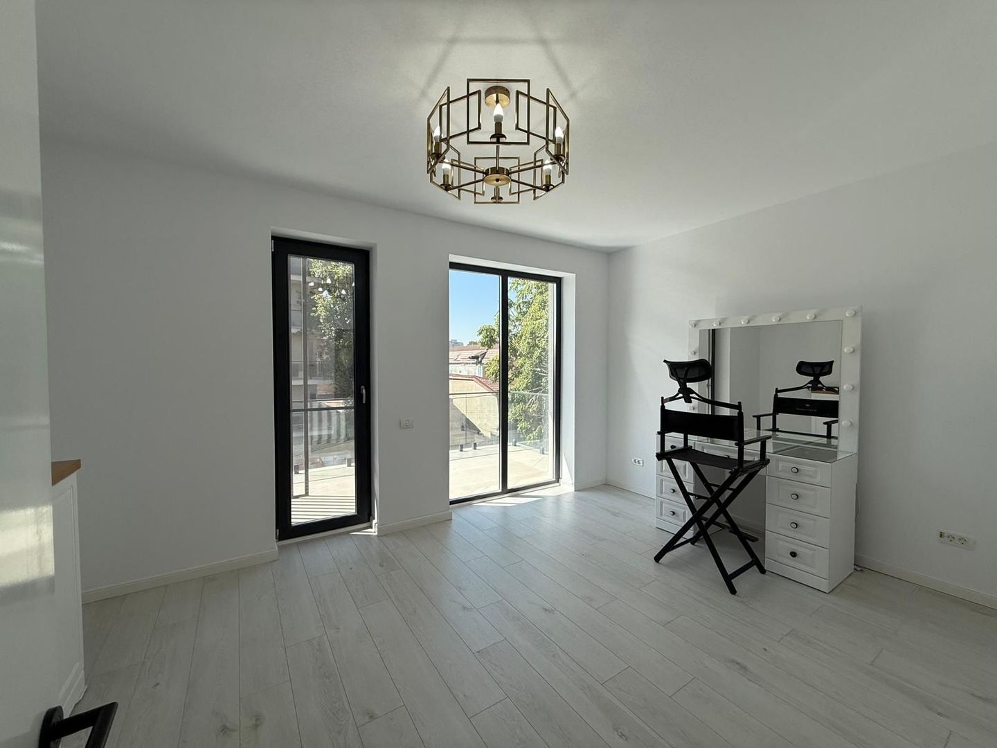 Spatiu comercial zona TEI | Vila 6 camere - Poză 2