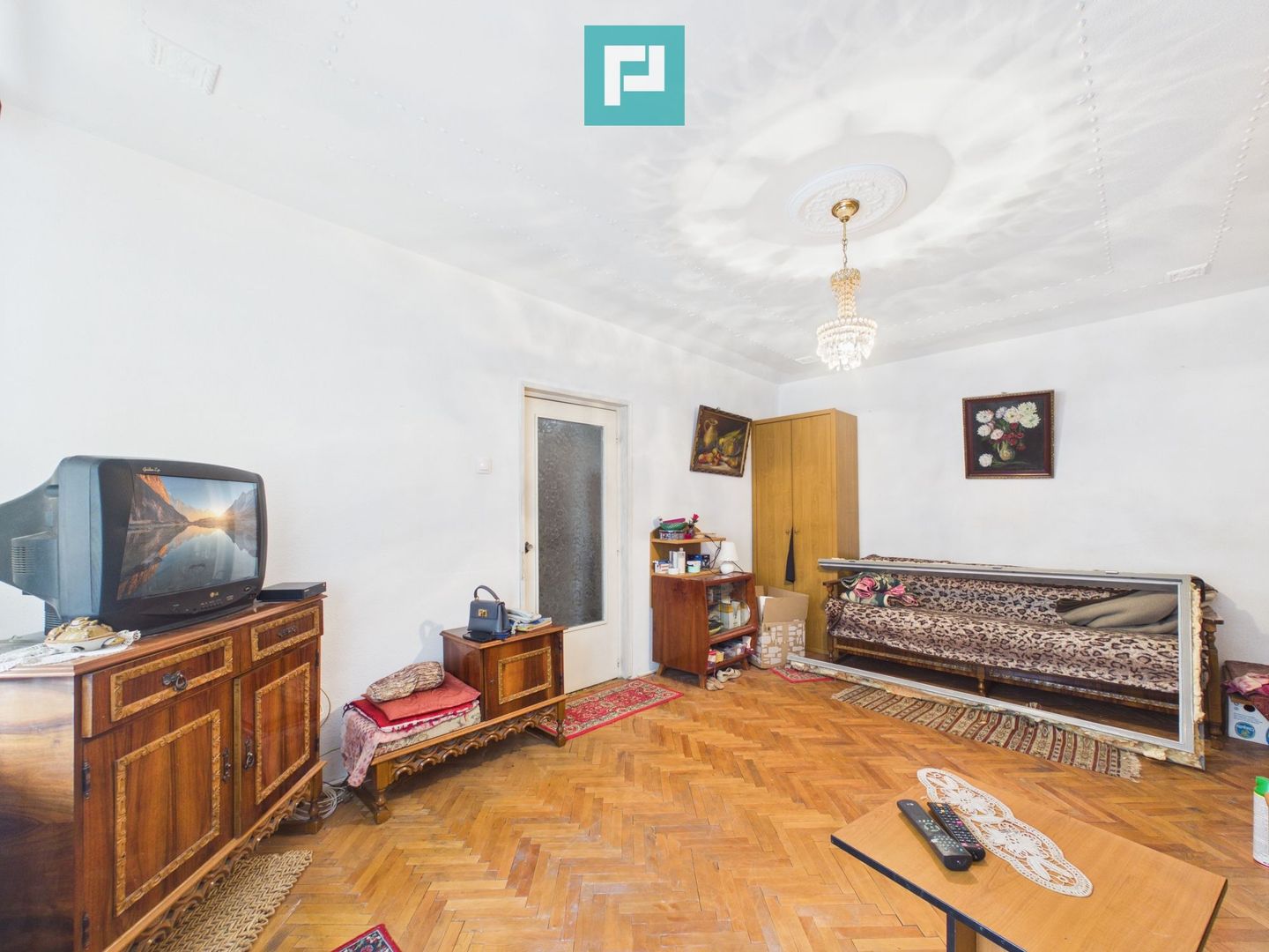 Apartament cu 2 camere semidecomandat - central - Poză 4