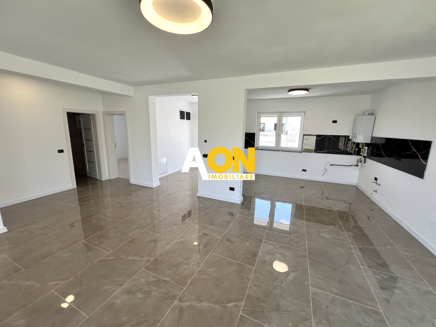 Casa individuala de vanzare, 3 camere, 2 bai - Poză 3