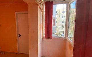 Apartament 3 camere în zona Calea Șagului etaj 2 - Poză 1