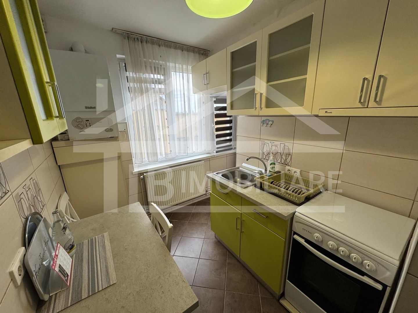 Apartament de 2 camere, 48mp, decomandat, zona Centrala - Poză 6