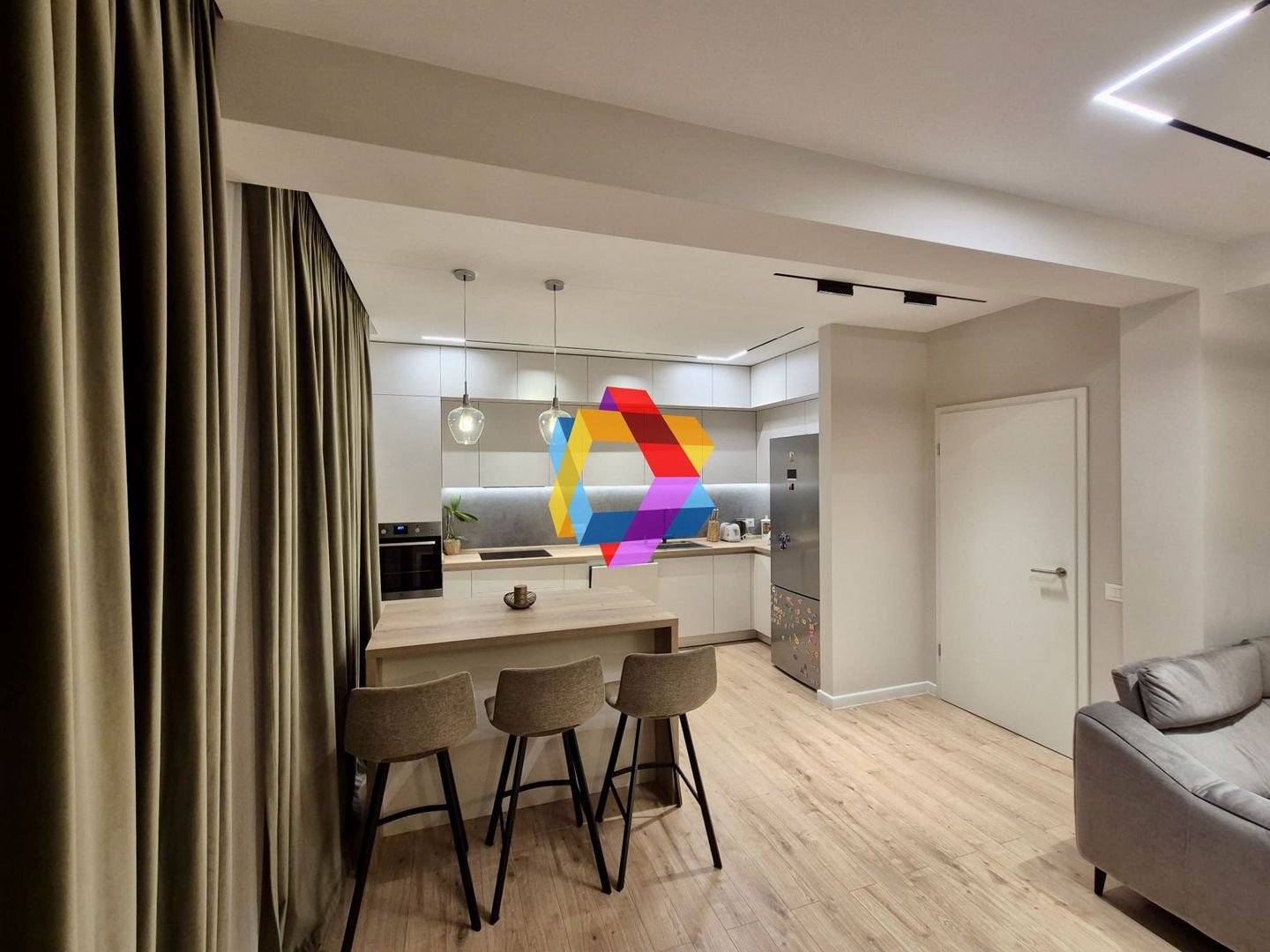 Casă 5 camere de vânzare Brasov - zona Tractorul - 118 mp - plus-imo.ro - Poză 4