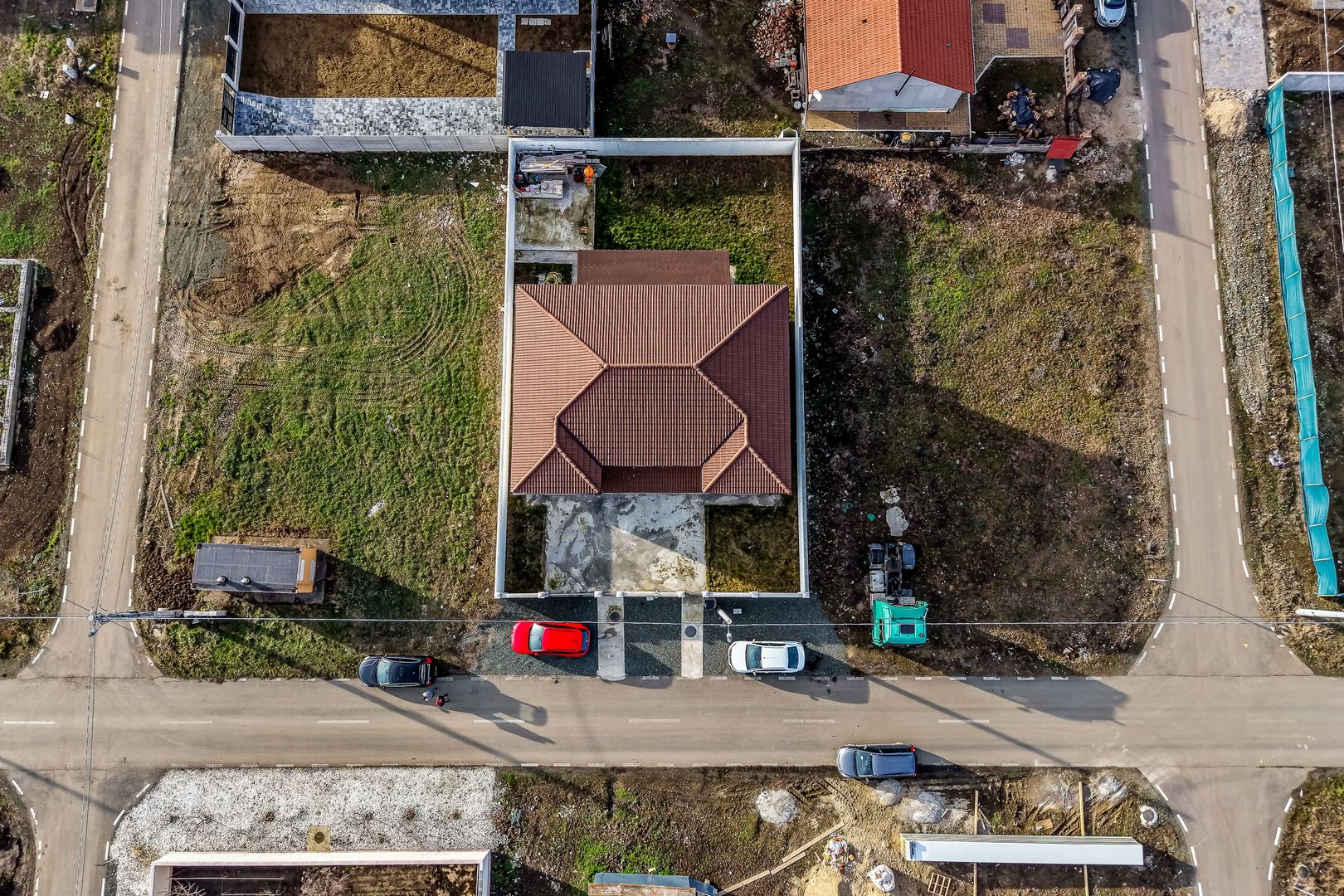 Doua case de vanzare la pret de una in Vladimirescu cartierul Florilor - Poză 12