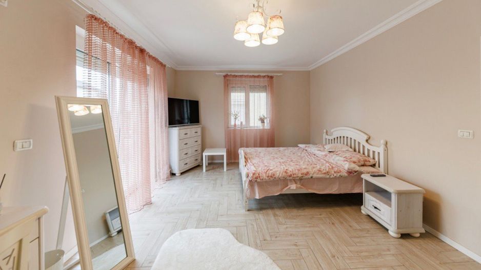 Apartament elegant I Grădina privata si parcare privată I Dumbrăvița - Poză 3