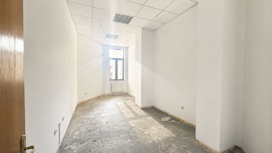 Spațiu de birouri zona centrala - langa primarie - Poză 17