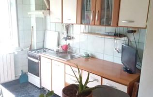 Apartament cu trei camere, Piata Sudului, 125.000€ negociabil