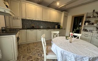 Apartament La Casă | 4 Camere | 120 MPU | Bulevardul Victoriei - Poză 6