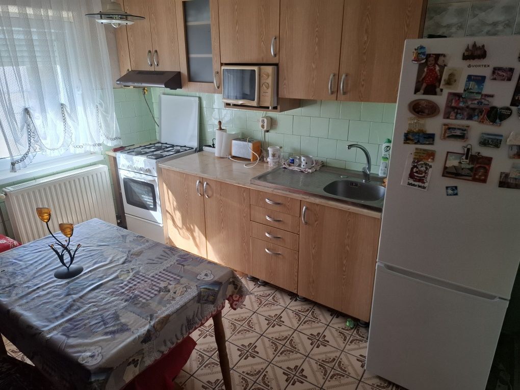 Apartament 2 camere zona Micro 16 - Poză 3