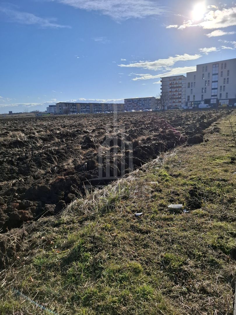 TEREN INTRAVILAN PENTRU CONSTRUCTIE BLOCURI-20000 MP, ZONA CALEA SURII MICI - Poză 3